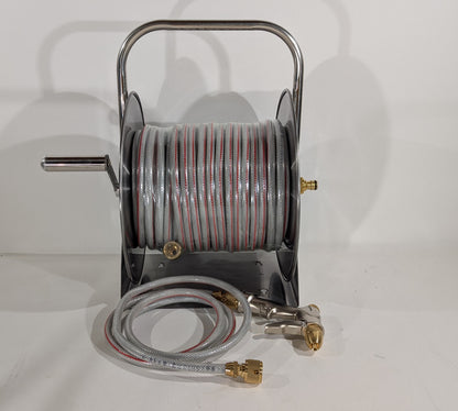 Slangetrommelen i aluminium med vannslange og tilbehør(modell 3)