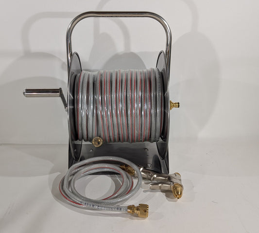 Slangetrommelen i aluminium med vannslange og tilbehør(modell 3)