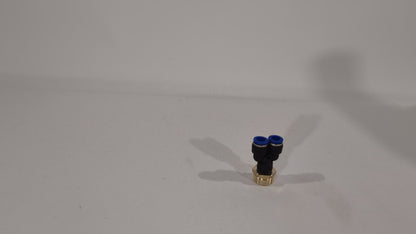 Kobling, 2 slanger ut 8 mm, mulighet for vannslange direkte.